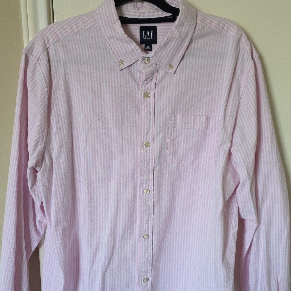 GAP Men's Light Pink Button Down Shirt